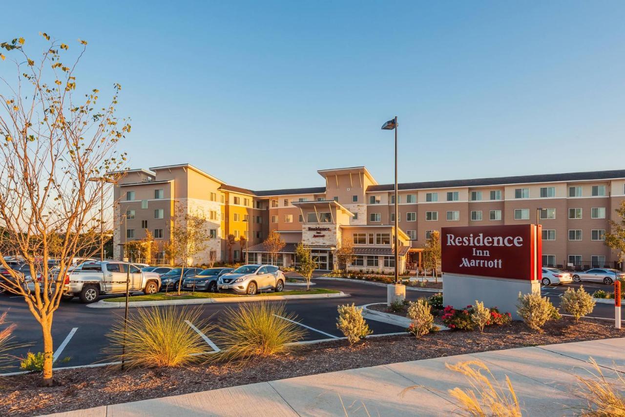 Residence Inn By Marriott Austin Airport Exteriör bild