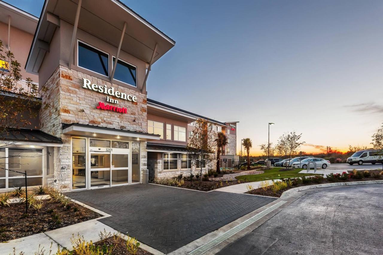 Residence Inn By Marriott Austin Airport Exteriör bild