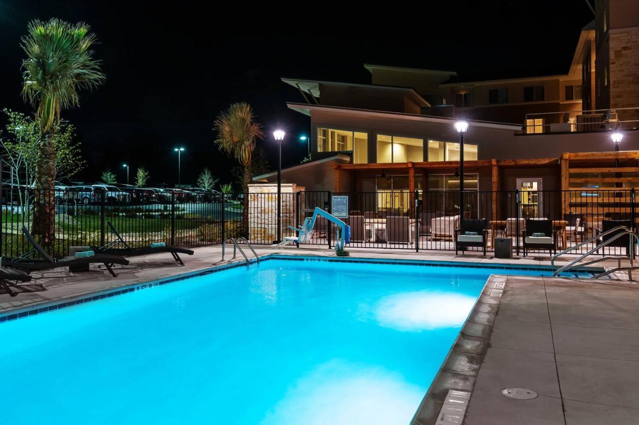 Residence Inn By Marriott Austin Airport Exteriör bild
