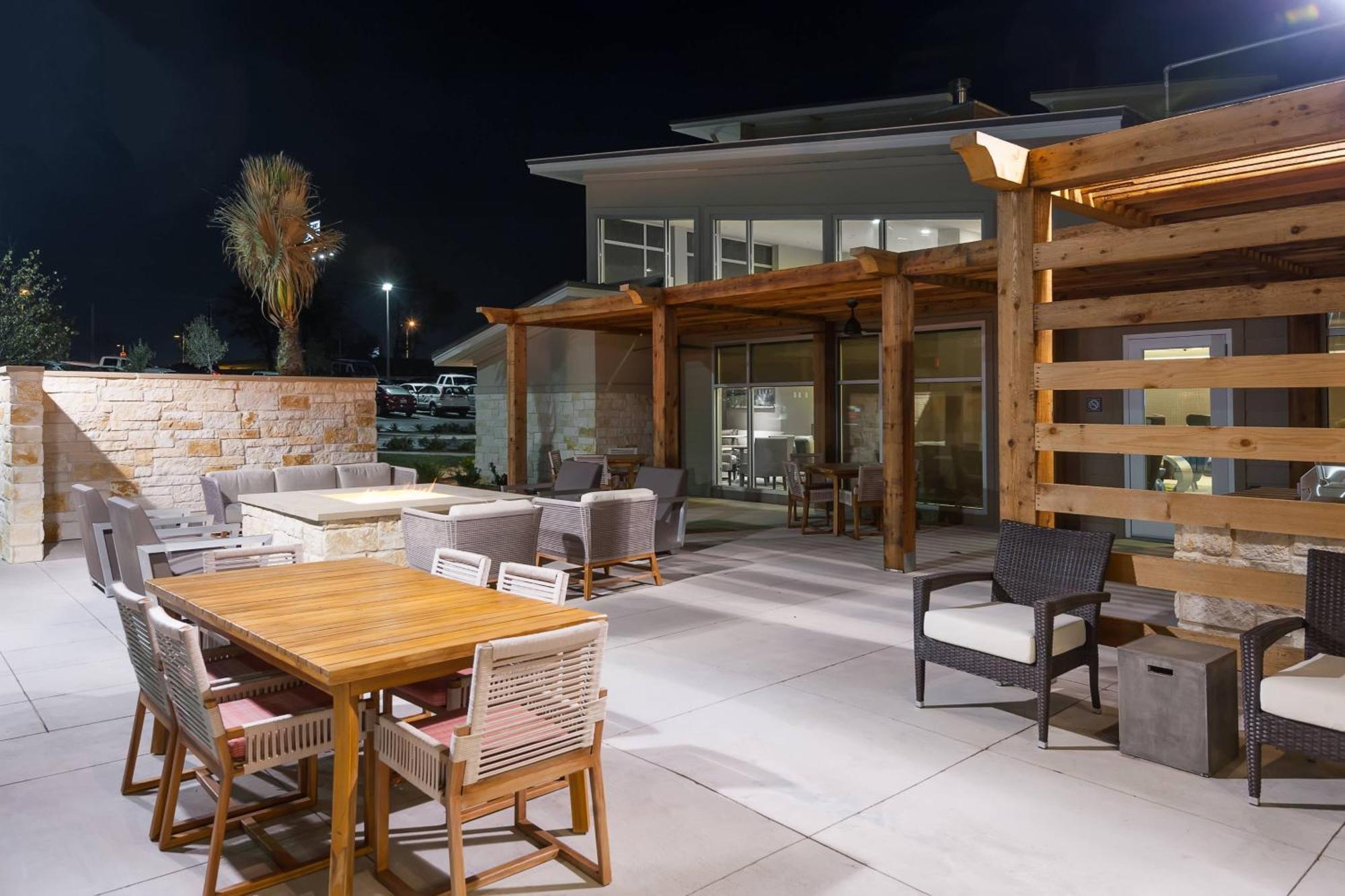 Residence Inn By Marriott Austin Airport Exteriör bild